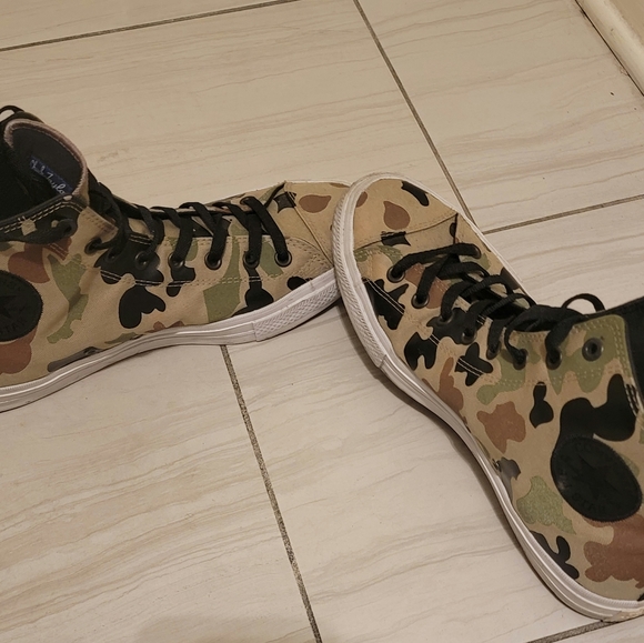 Converse Chucks, size 12, tan, green and black - Picture 3 of 3